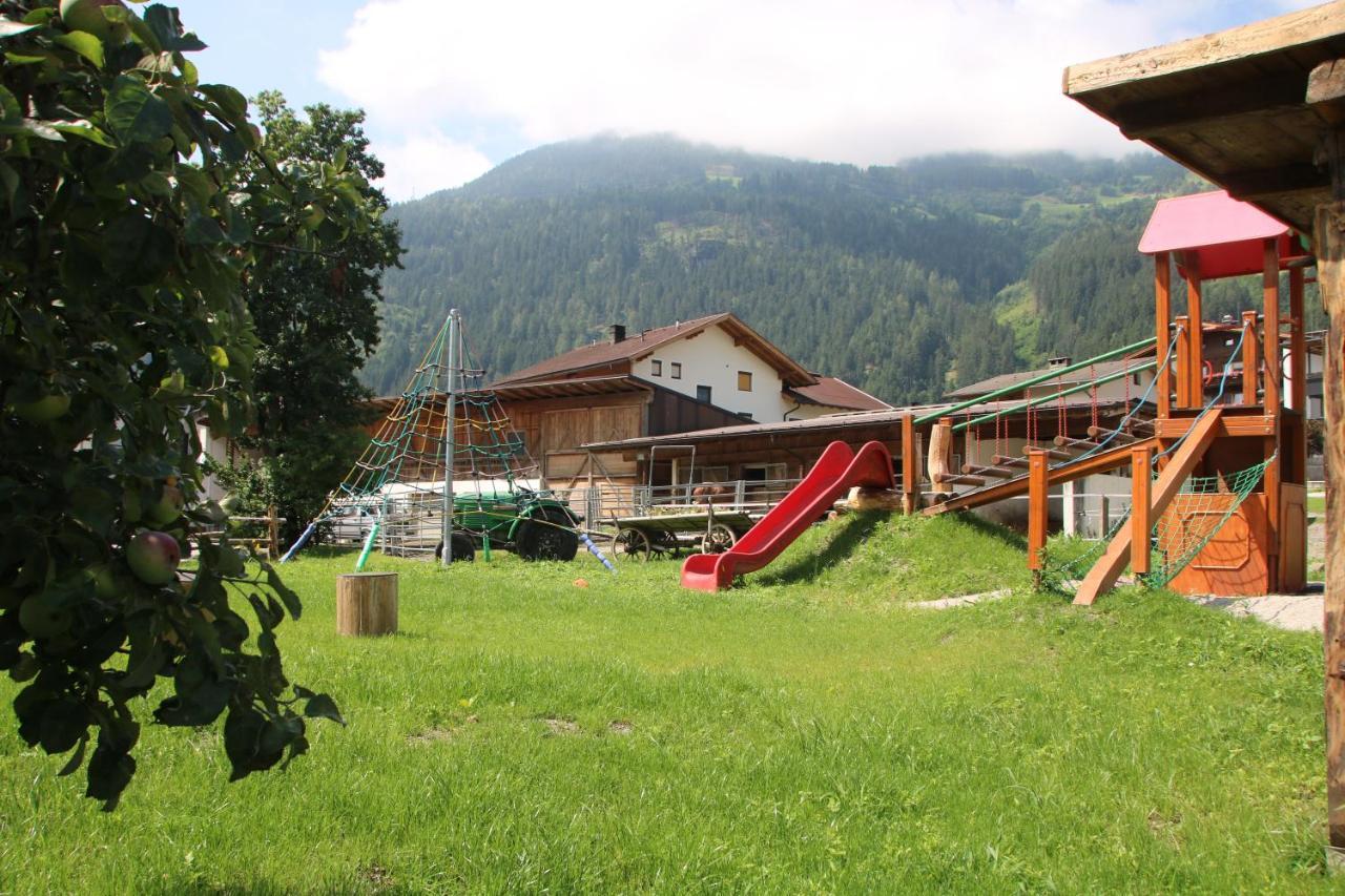 Gasthof Zum Loewen Aschau Im Zillertal Eksteriør bilde