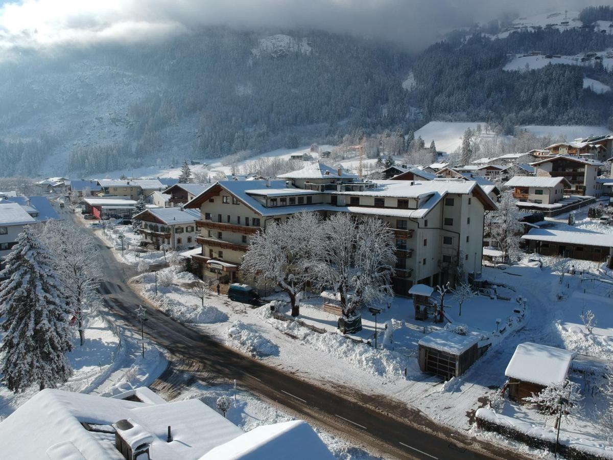 Gasthof Zum Loewen Aschau Im Zillertal Eksteriør bilde
