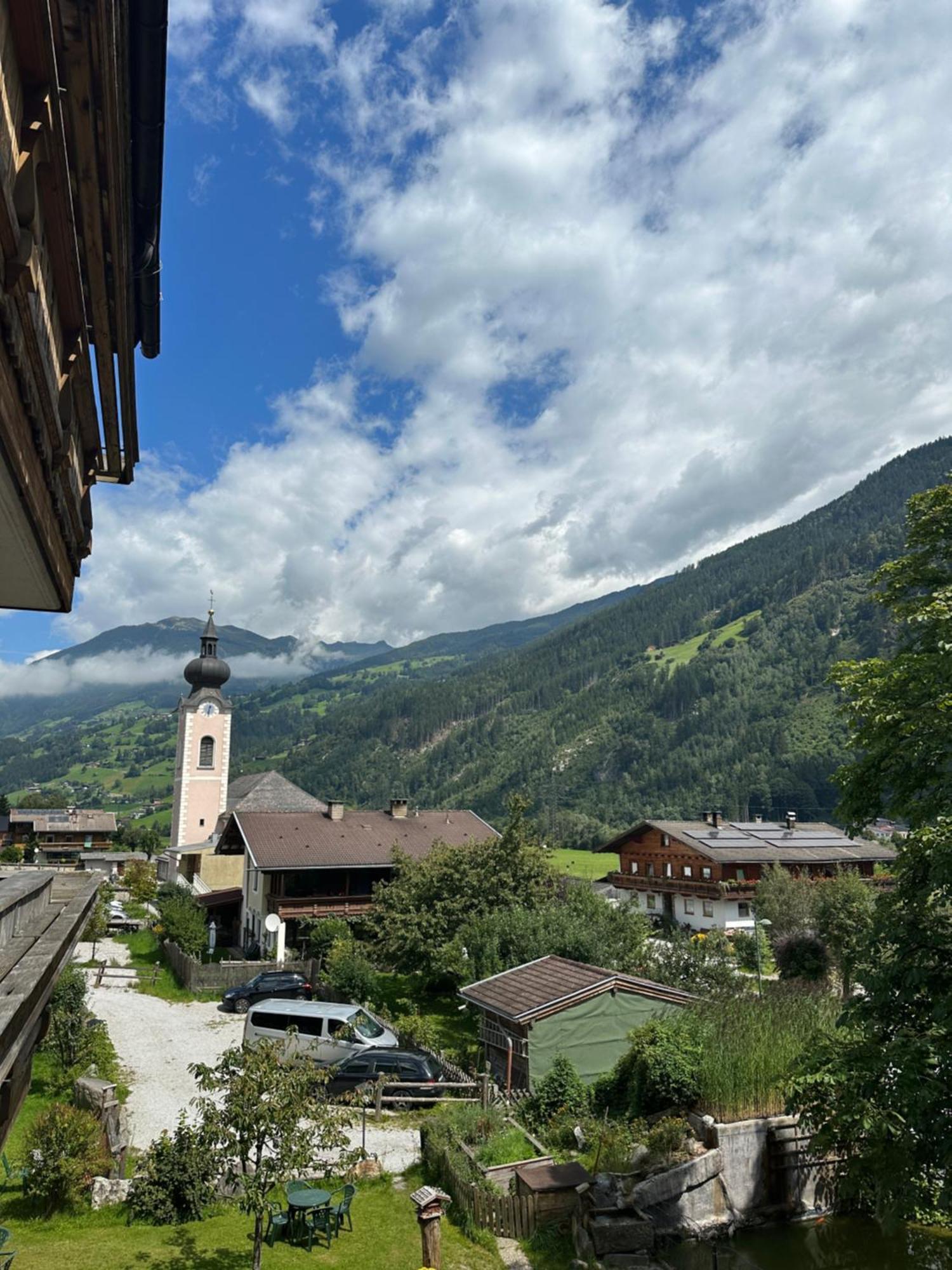 Gasthof Zum Loewen Aschau Im Zillertal Eksteriør bilde